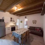 Apartament La Casa Del Pino A Due Passi Dal Mandello del Lario