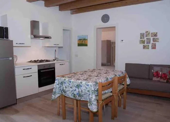 La Casa Del Pino A Due Passi Dal Апартаменты
