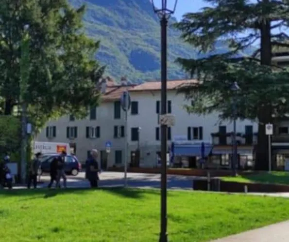 Appartement La Casa Del Pino A Due Passi Dal